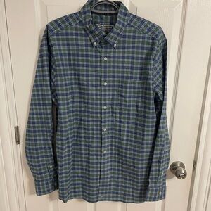 Vineyard Vines On the Go Performance size Large